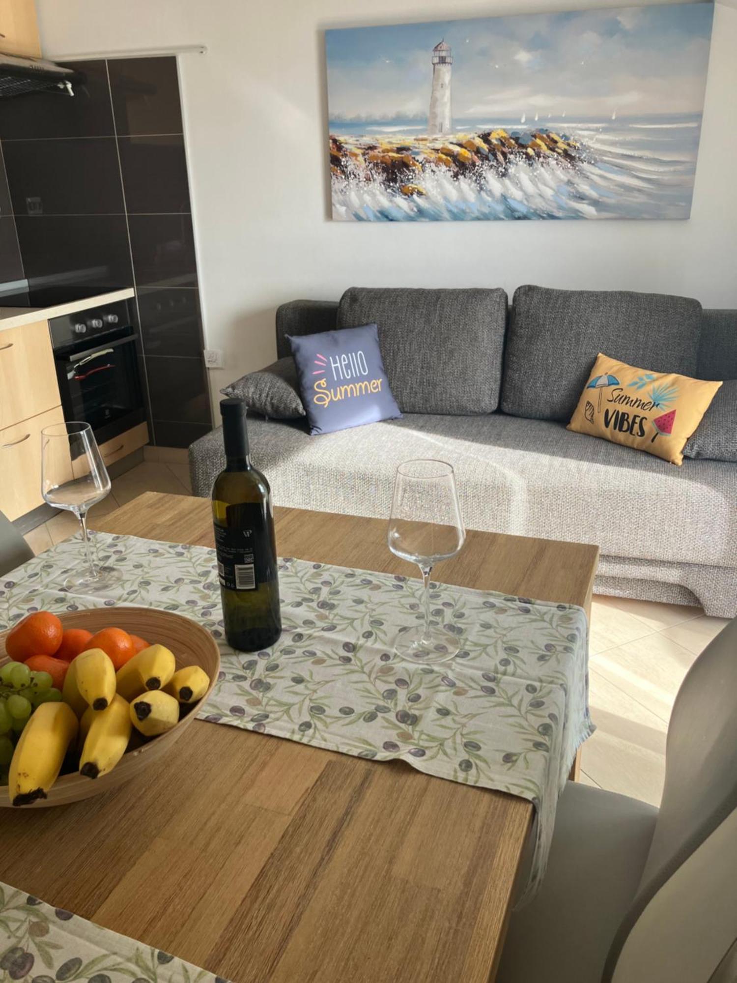 Apartman Voch Zambratija  Εξωτερικό φωτογραφία