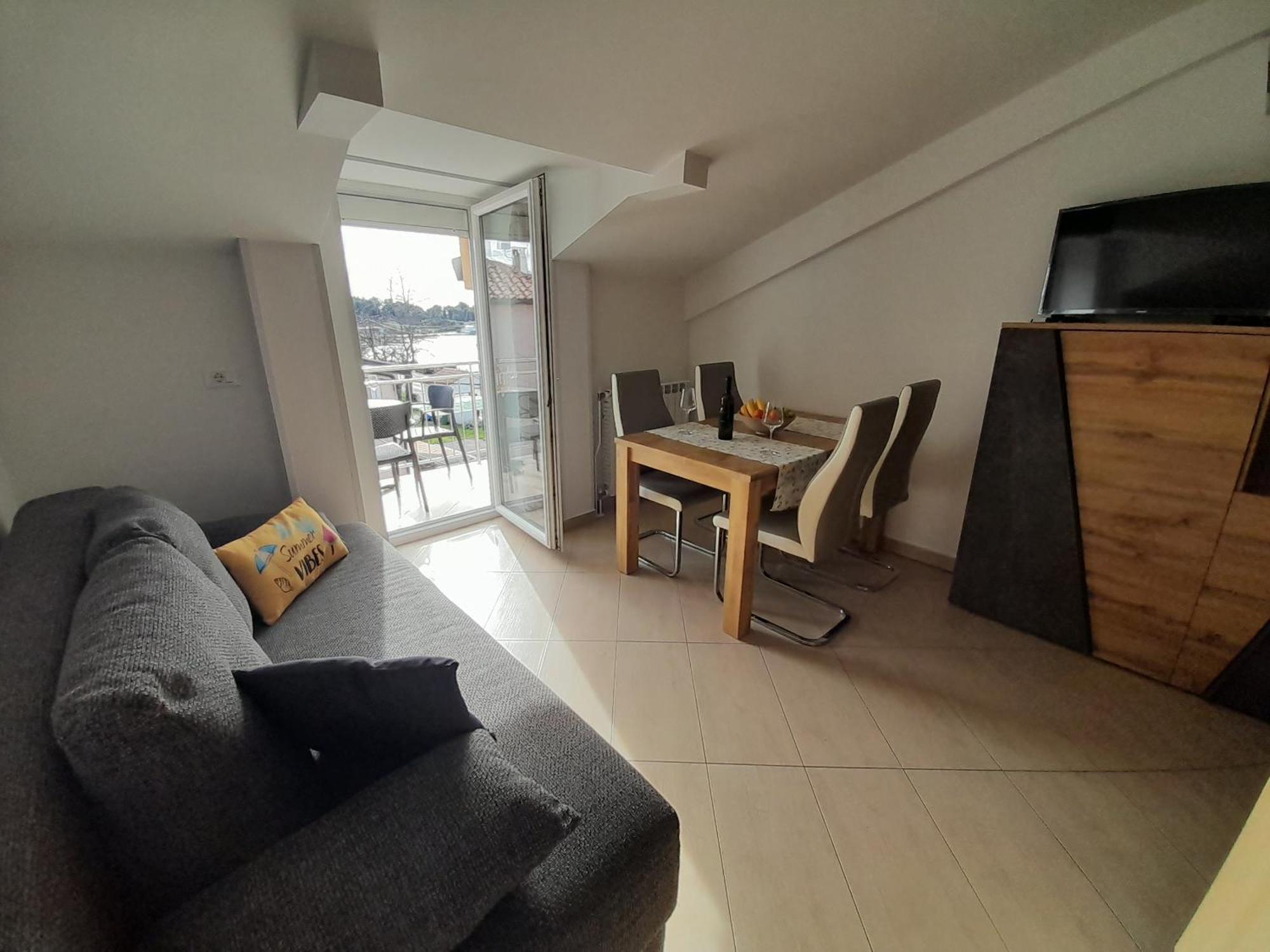 Apartman Voch Zambratija  Εξωτερικό φωτογραφία