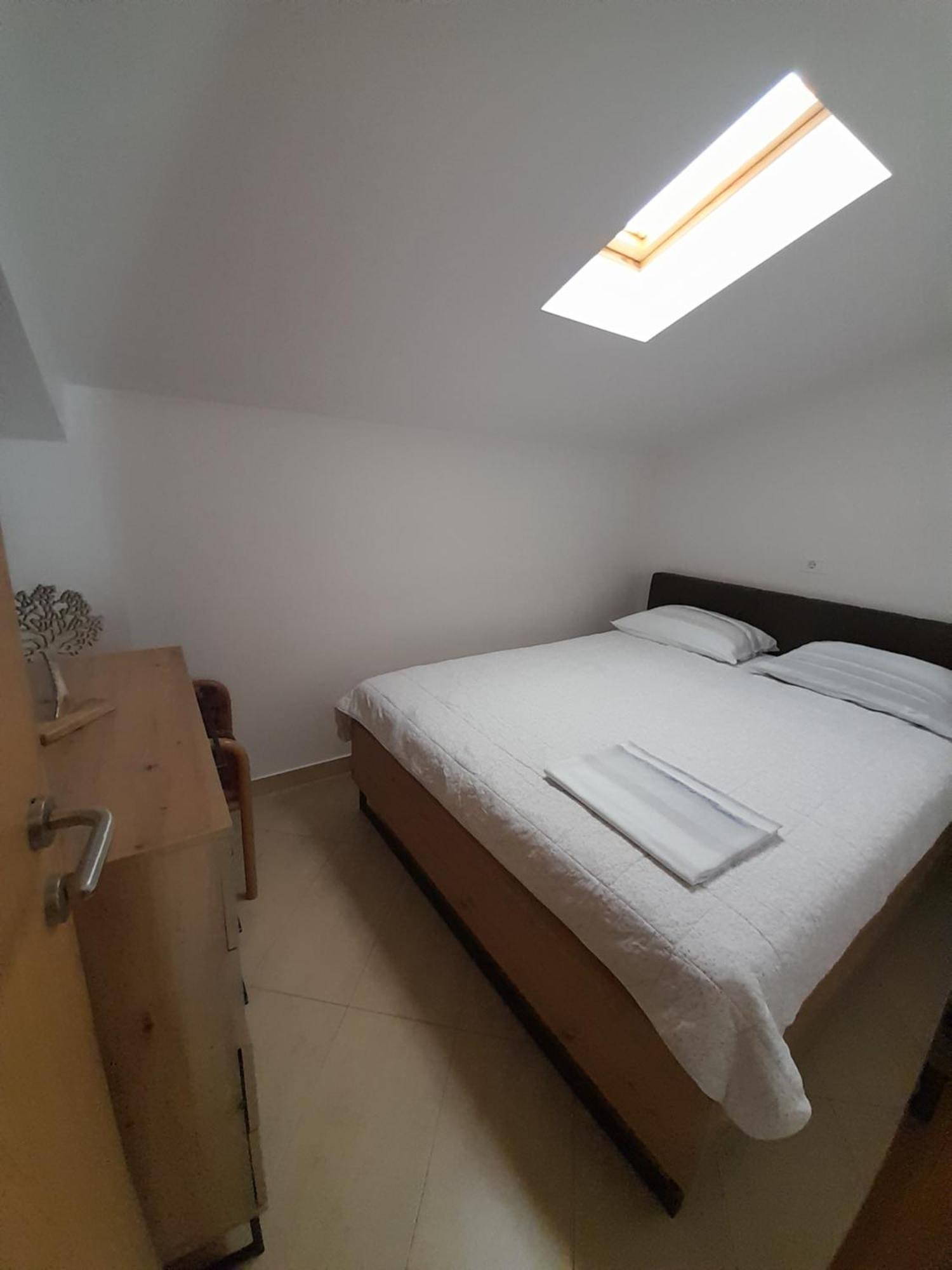 Apartman Voch Zambratija  Εξωτερικό φωτογραφία