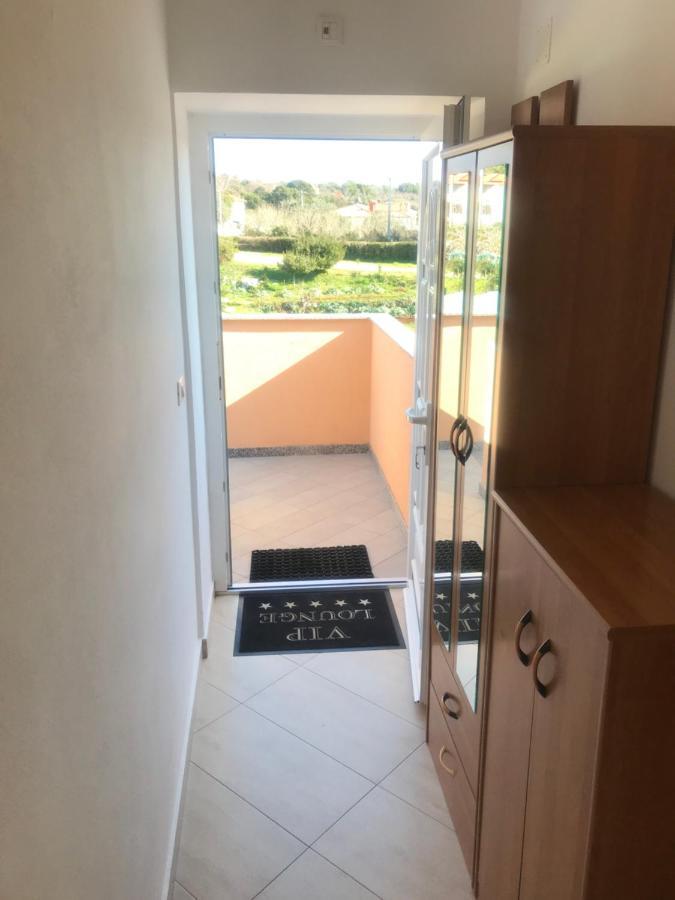 Apartman Voch Zambratija  Εξωτερικό φωτογραφία